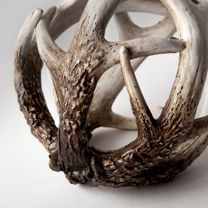Lorena Brown Resin | 5H Decorative Object