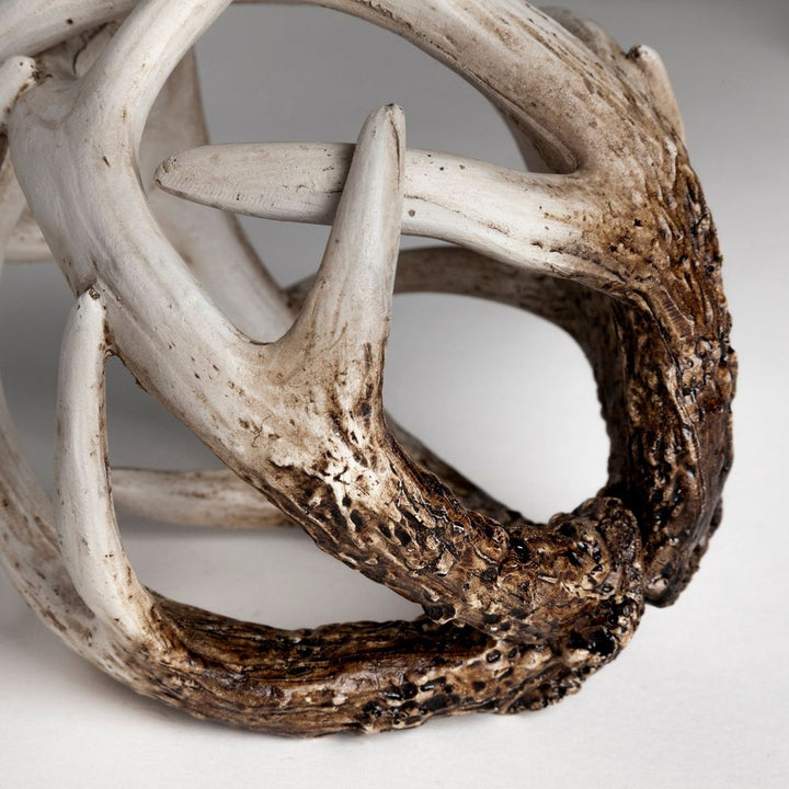 Lorena Brown Resin | 5H Decorative Object