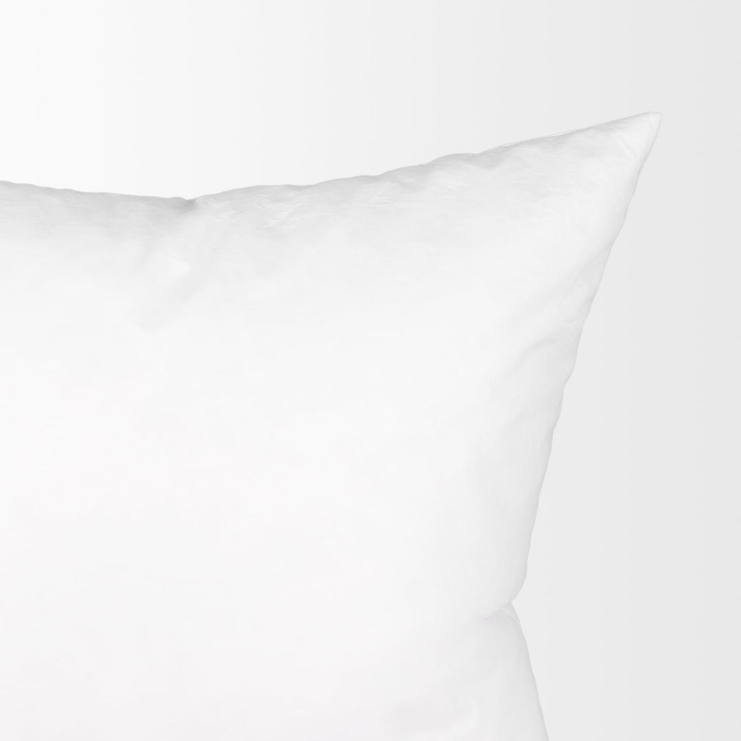 Comfort Down | 15 x 23 Pillow Insert