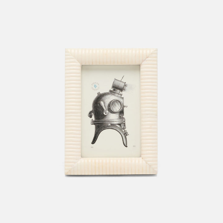 Metz, White, Frame, 4"X6", Bone
