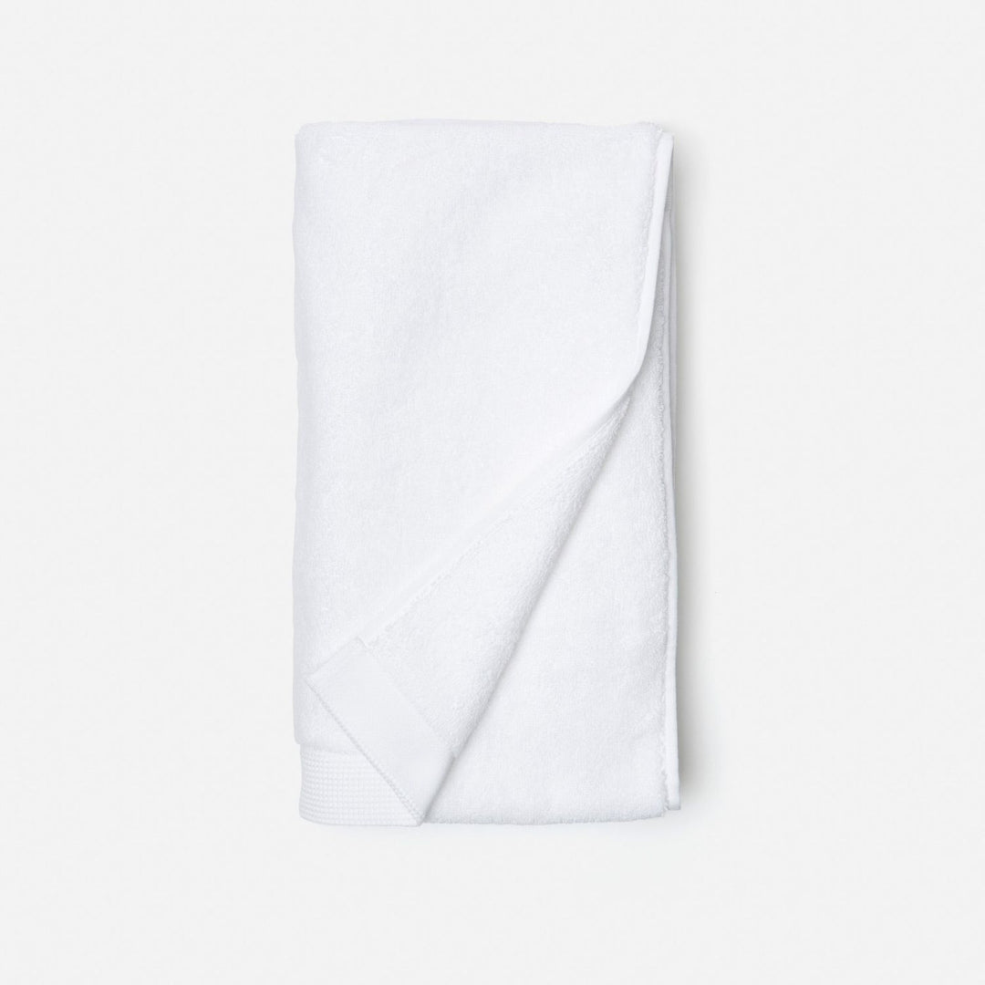 Geneva, White Bath Towel, 52"Lx2750"W, 100% Cotton, 650 Gsm