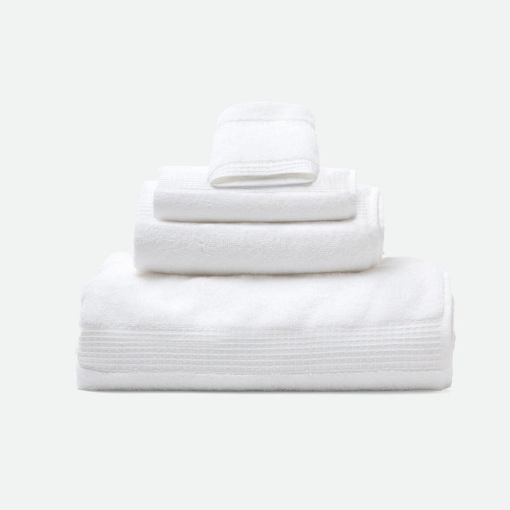 Annecy, White Bath Towel, 52"Lx2750"W, 100% Cotton, 550 Gsm
