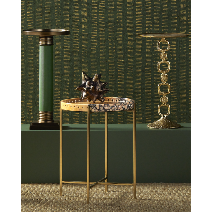 Jussi Drinks Table