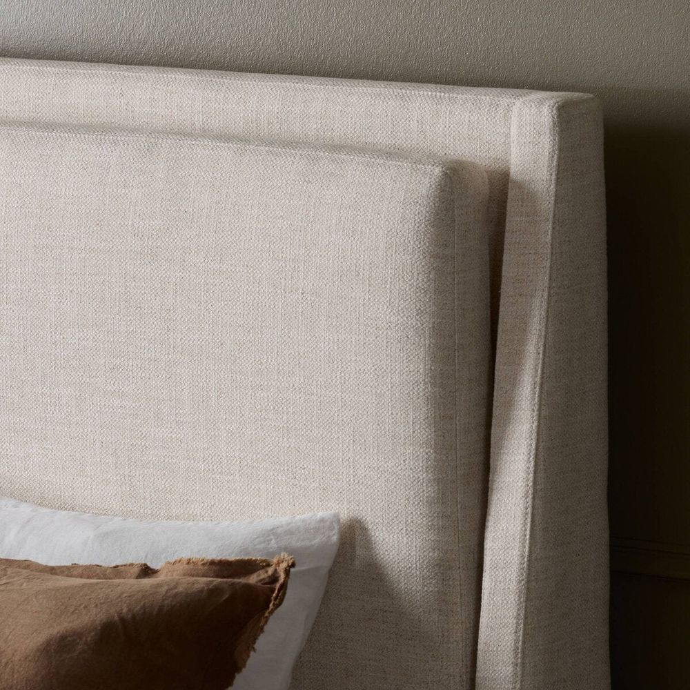 Potter Bed: Dover Crescent - Distressed Natural - Twin