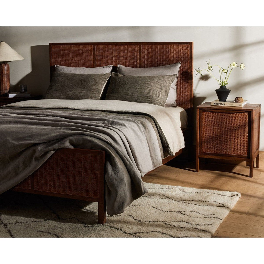 Sophia Bed - Brown Wash - Queen