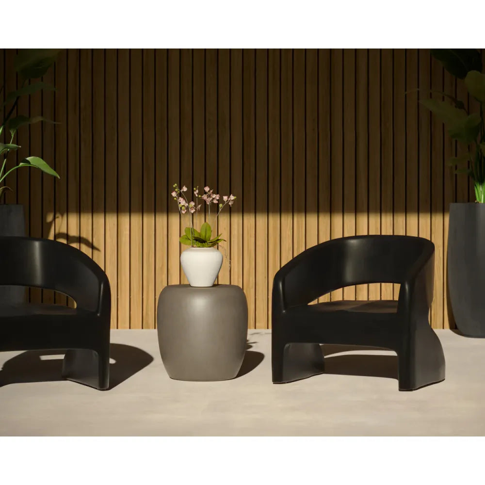 Cura Lounge Chair