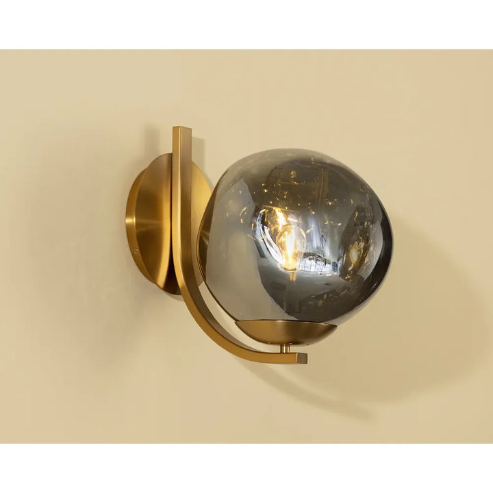 Dionis Sconce