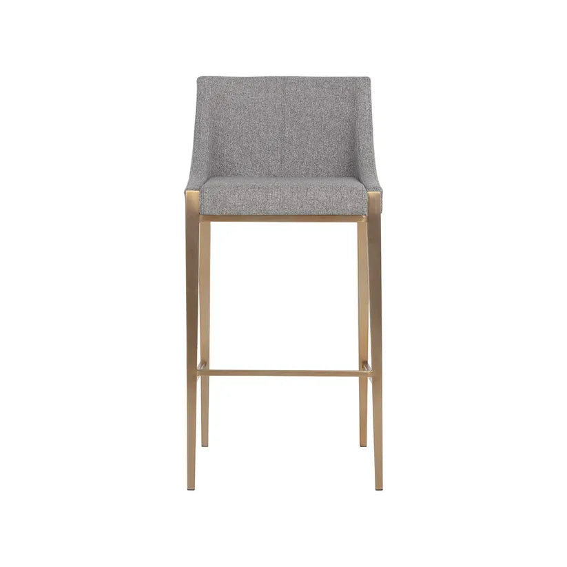 Dionne Barstool
