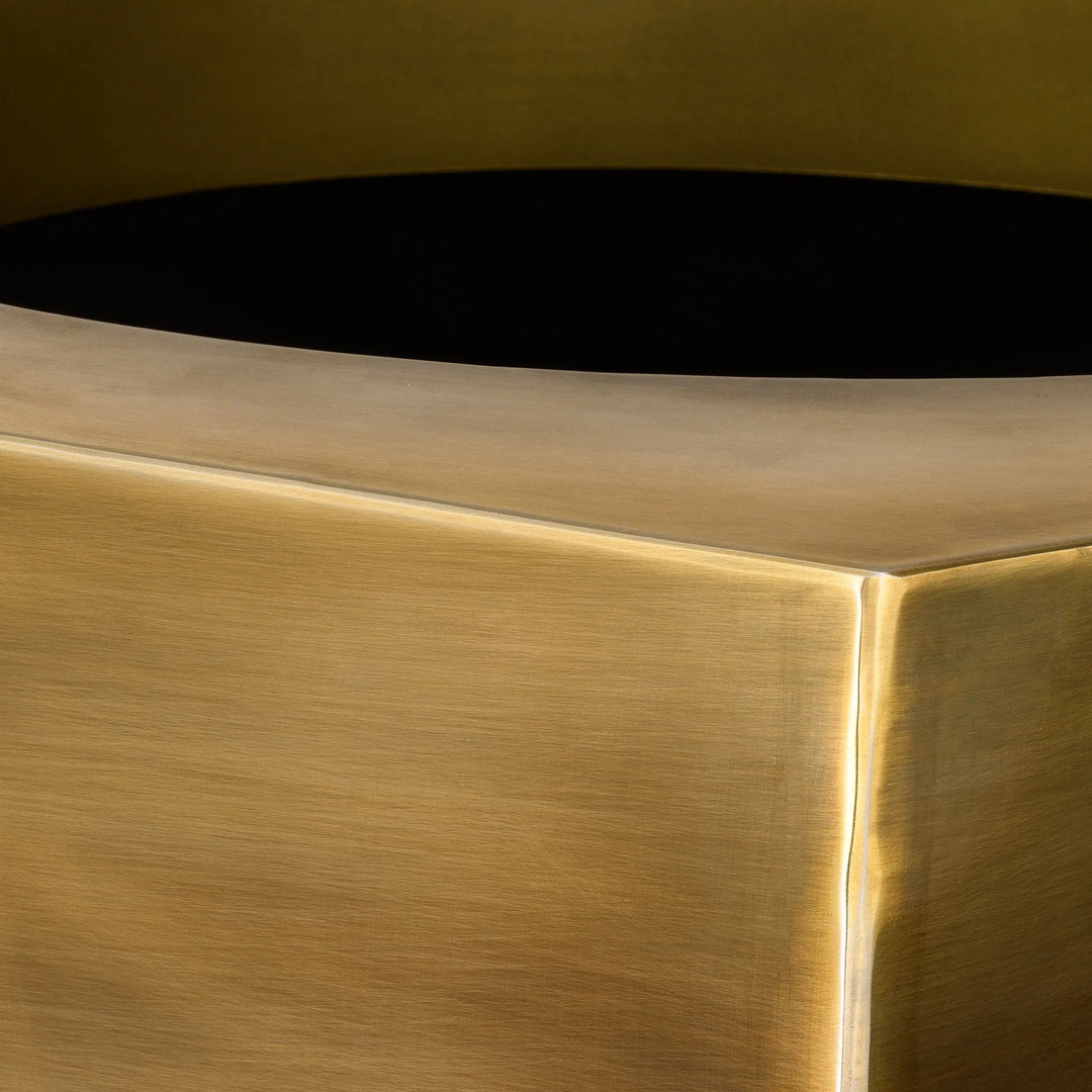 Planter Montura High Vintage Brass Finish - image 6