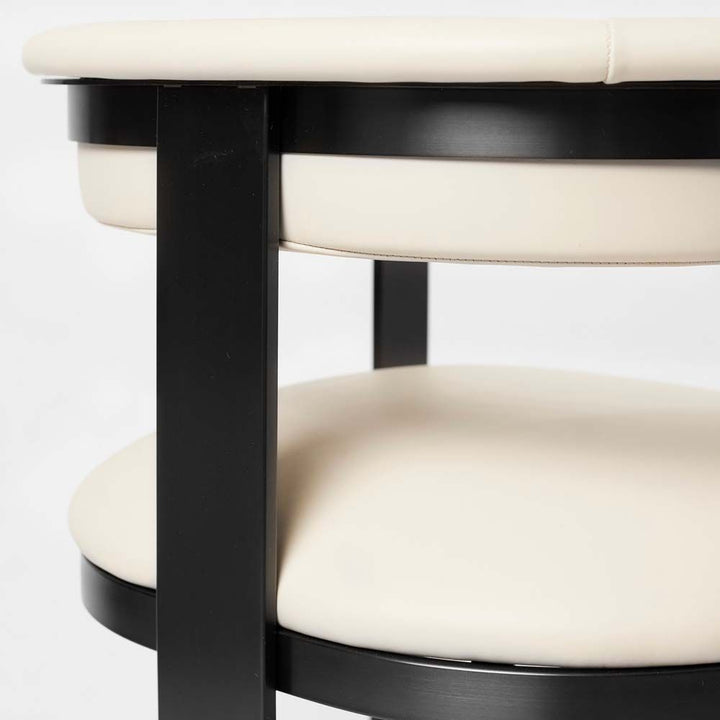 Darcy II Stool