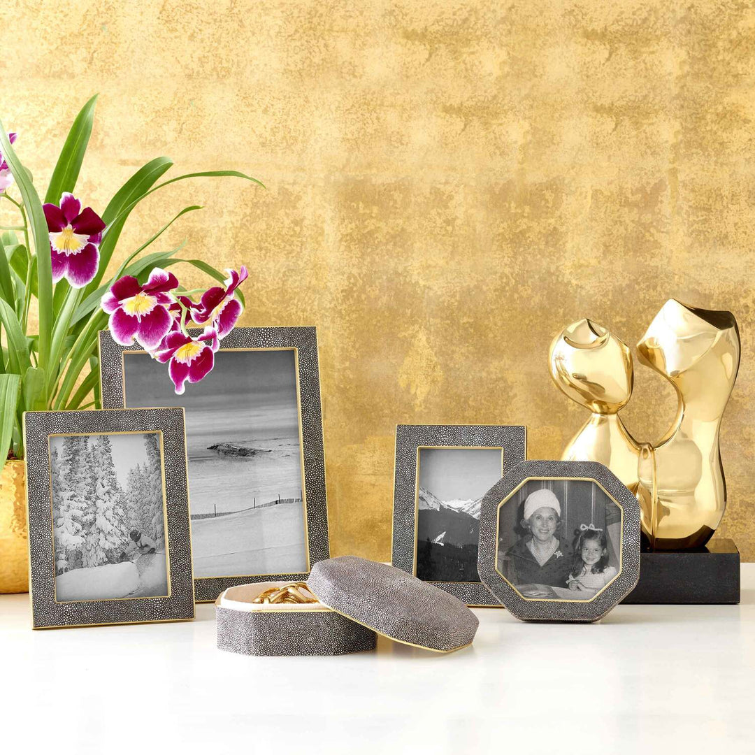 Classic Shagreen 4X6 Frame - image 3