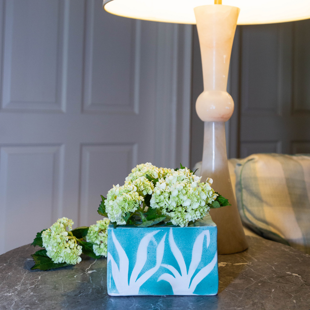 Indoor Planters Tulipiere, Turquoise with White Flowers
