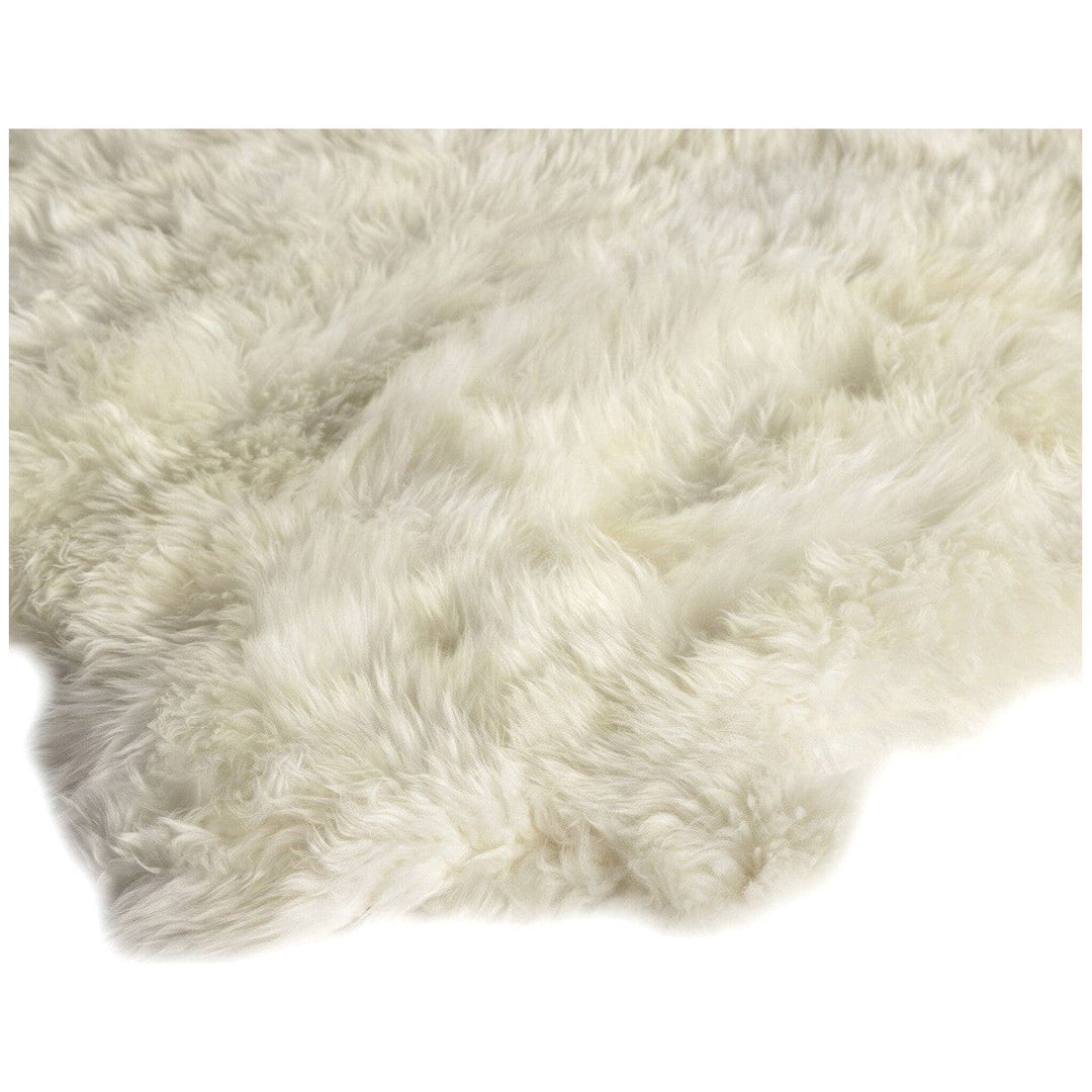 Leon Lambskin Rug - White Lambskin