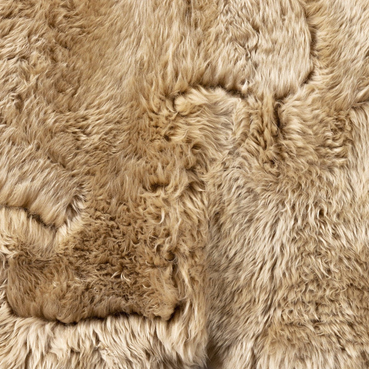 Leon Lambskin Rug - Beige Lambskin