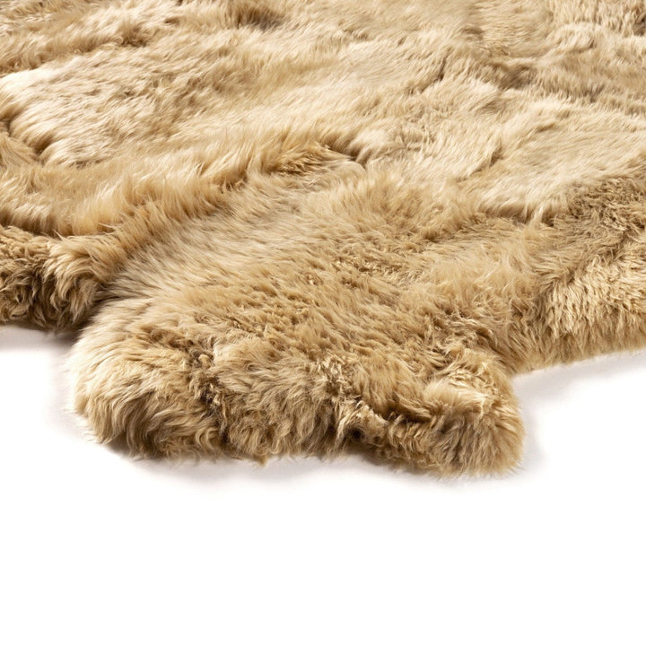 Leon Lambskin Rug - Beige Lambskin