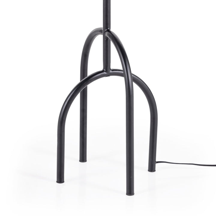 Curve Floor Lamp - Matte Black