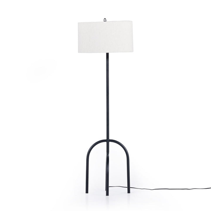 Curve Floor Lamp - Matte Black