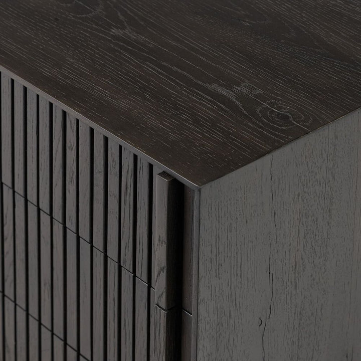 Leo Nightstand