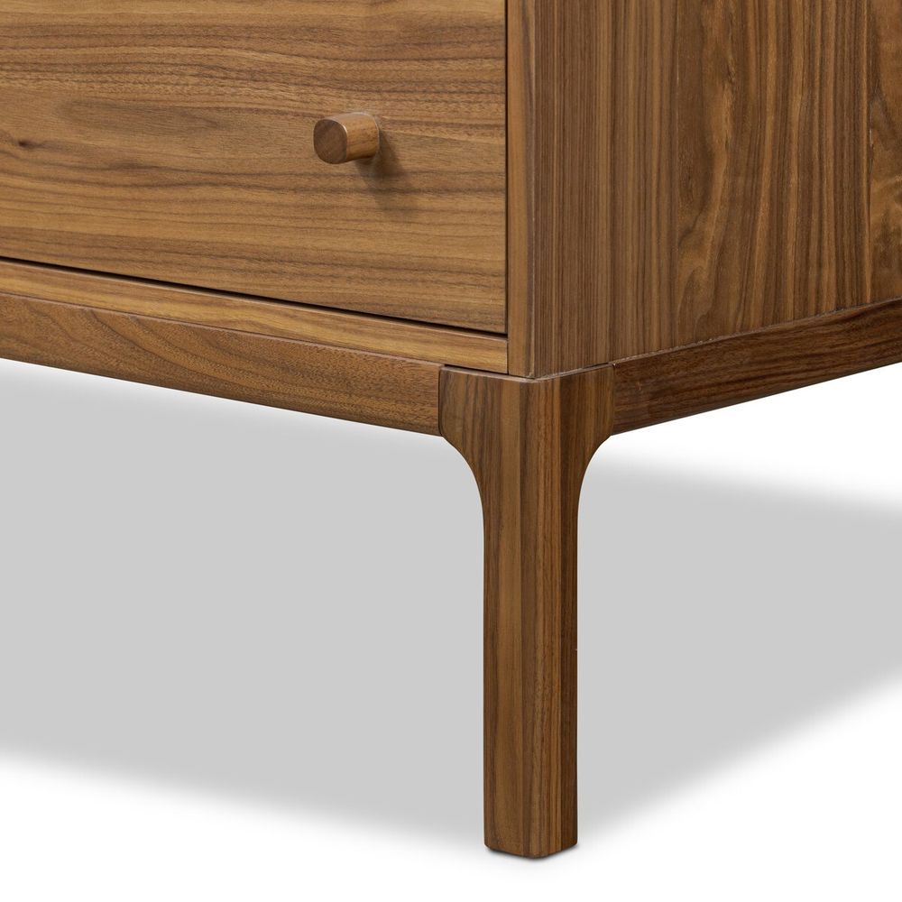 Arturo 9 Drawer Dresser