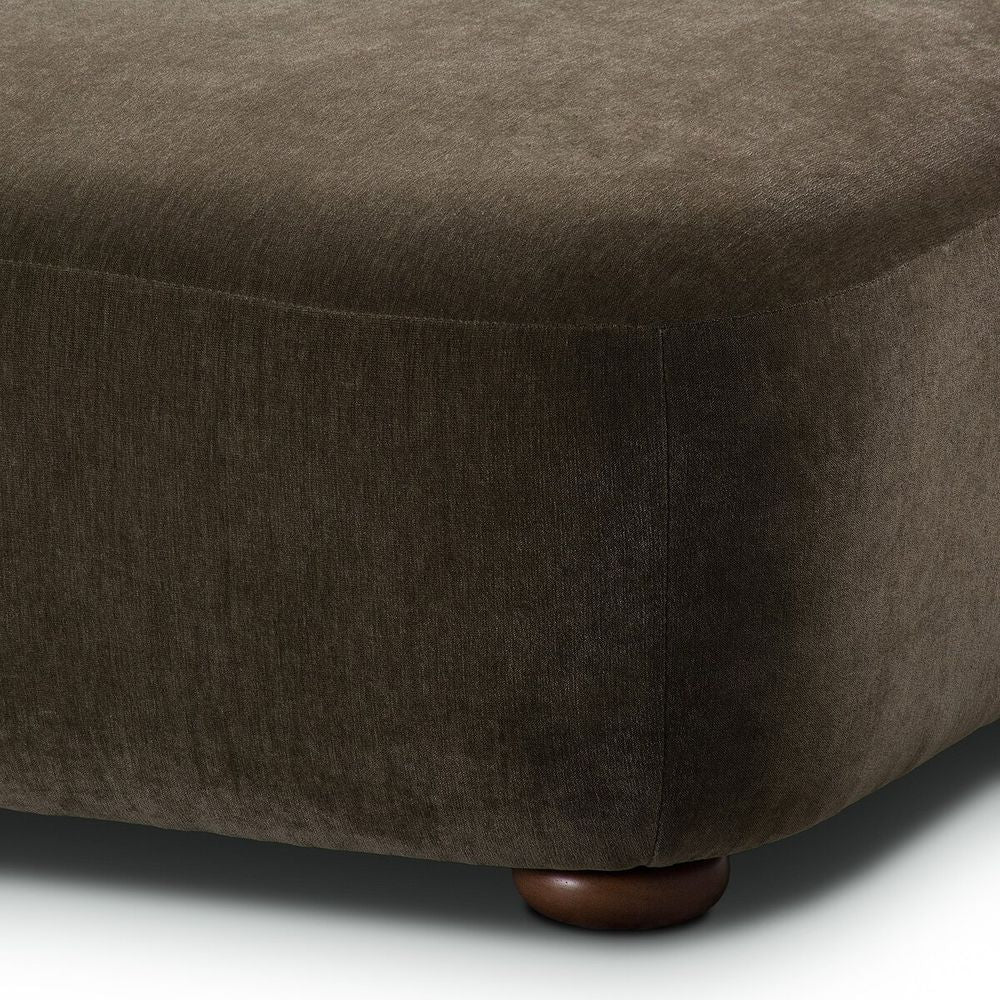 Kadon Chaise Lounge
