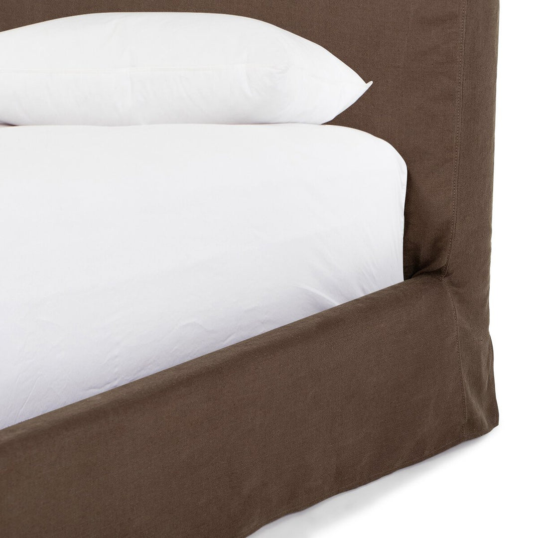 Penelope Slipcover Bed - Brussels Coffee - King