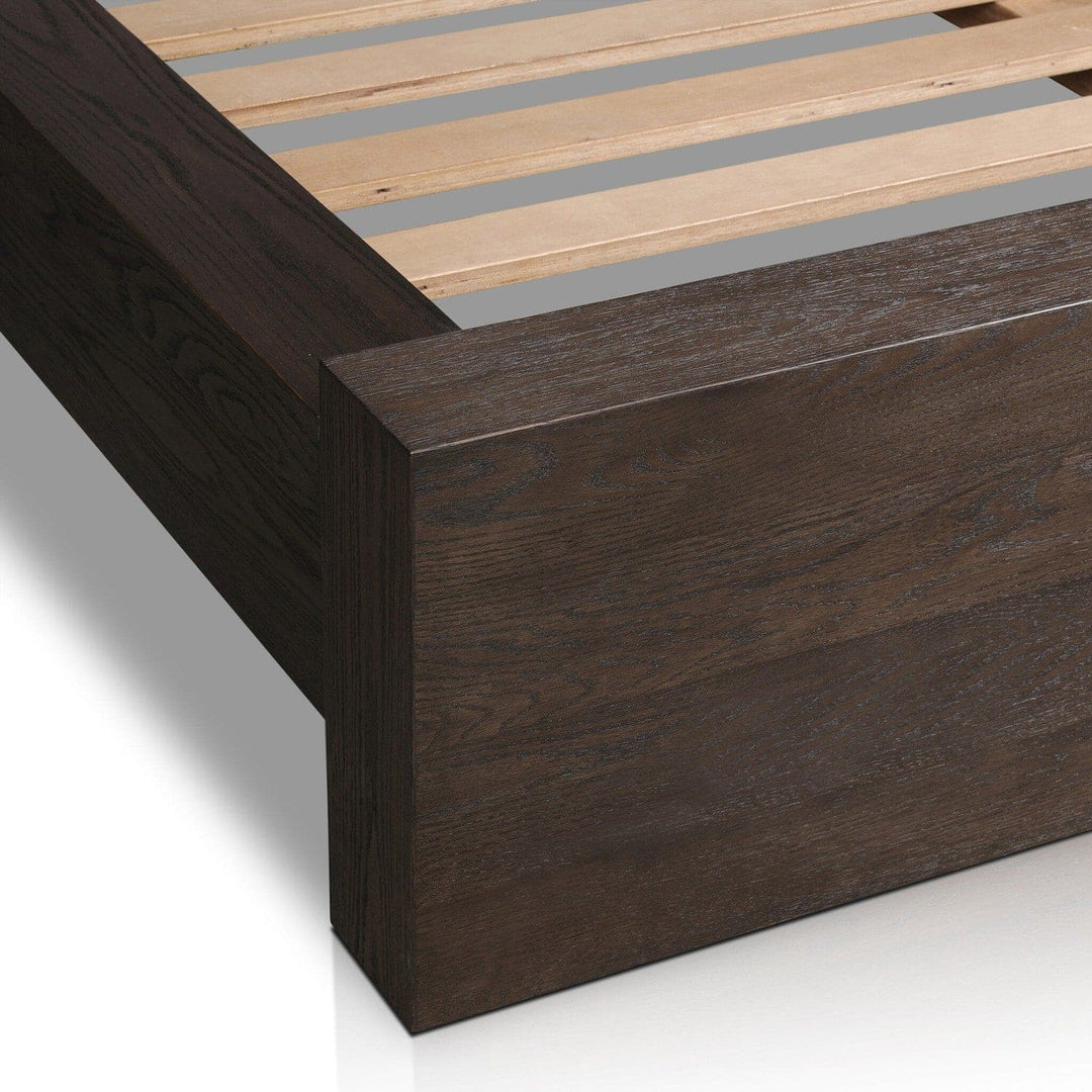 Sullivan Bed - Umber Oak - Queen