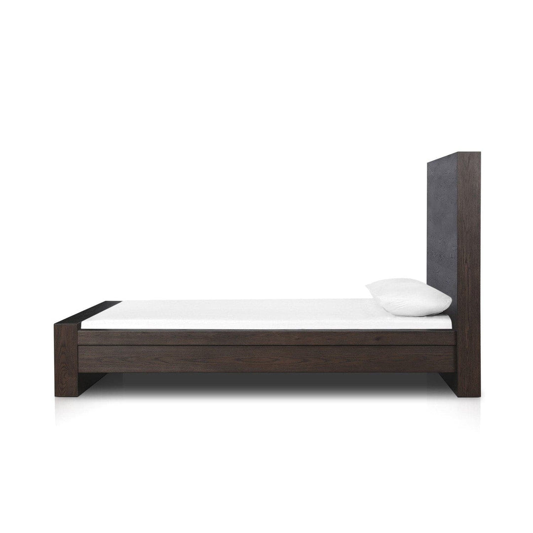 Sullivan Bed - Umber Oak - Queen