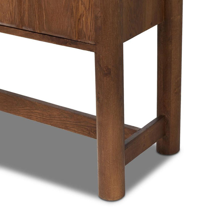 Ezri Cabinet