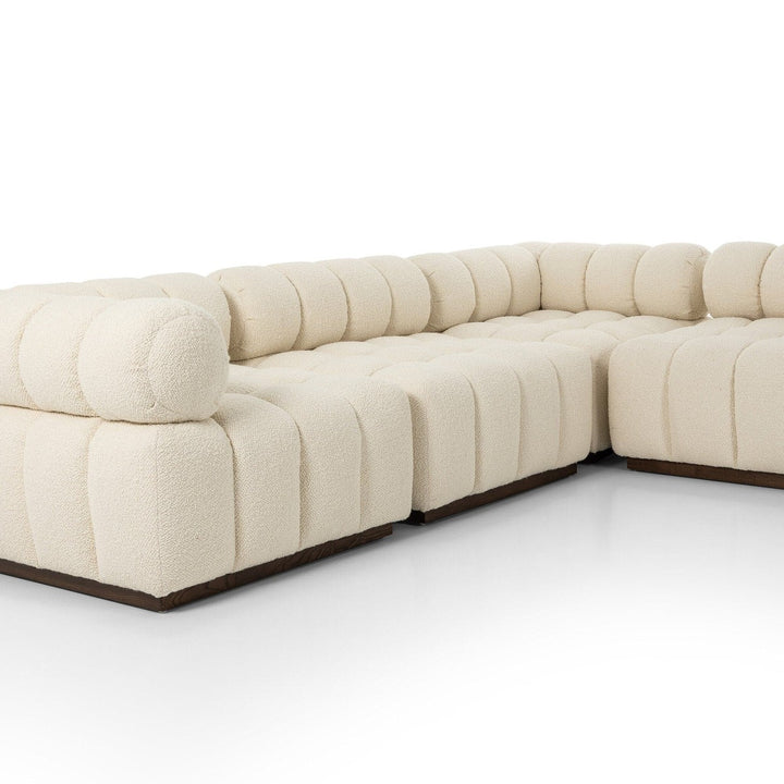 Fairbanks 5 Pc Sectional Sofa - Durham Cream