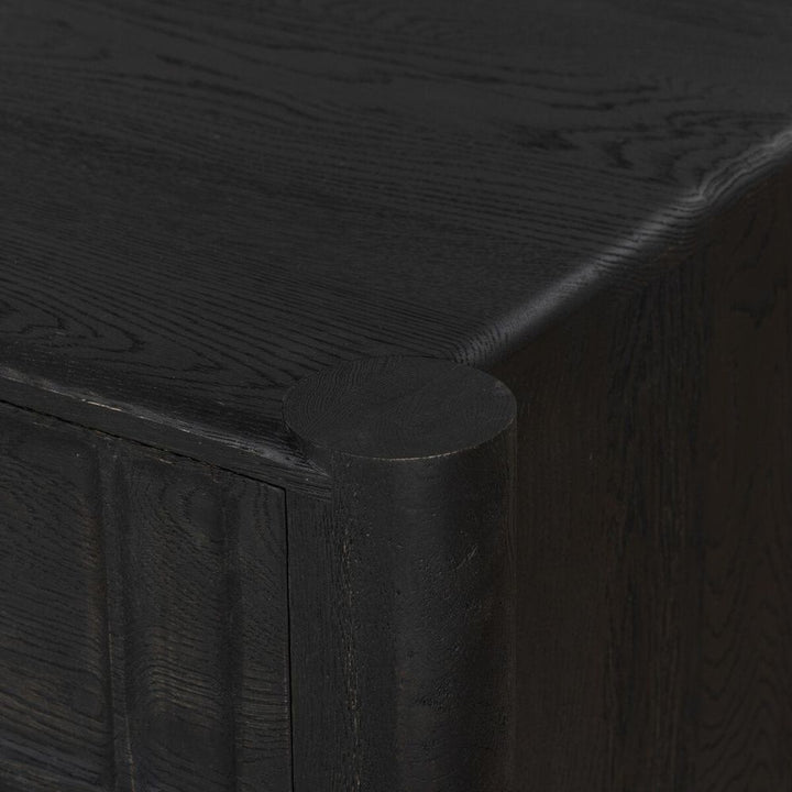 Ezri Desk