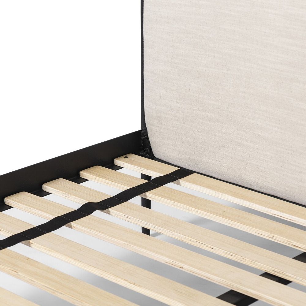 Xander Bed