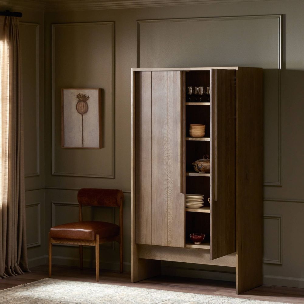 Elgin Cabinet - Sandy Oak Veneer