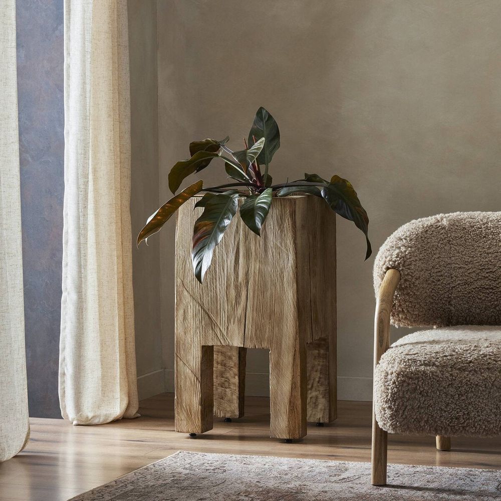 Tora Planter Medium: Burnt Reclaimed