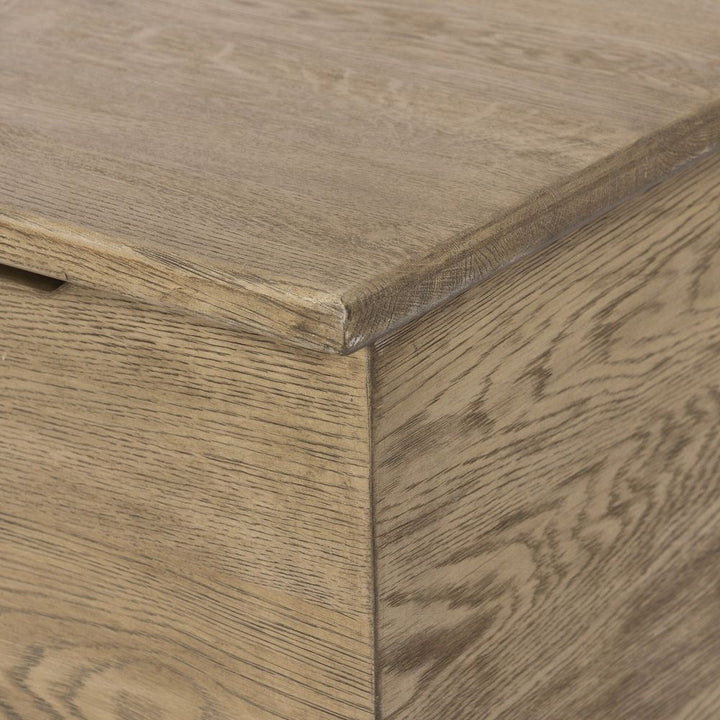 Quintin Trunk - Worn Oak
