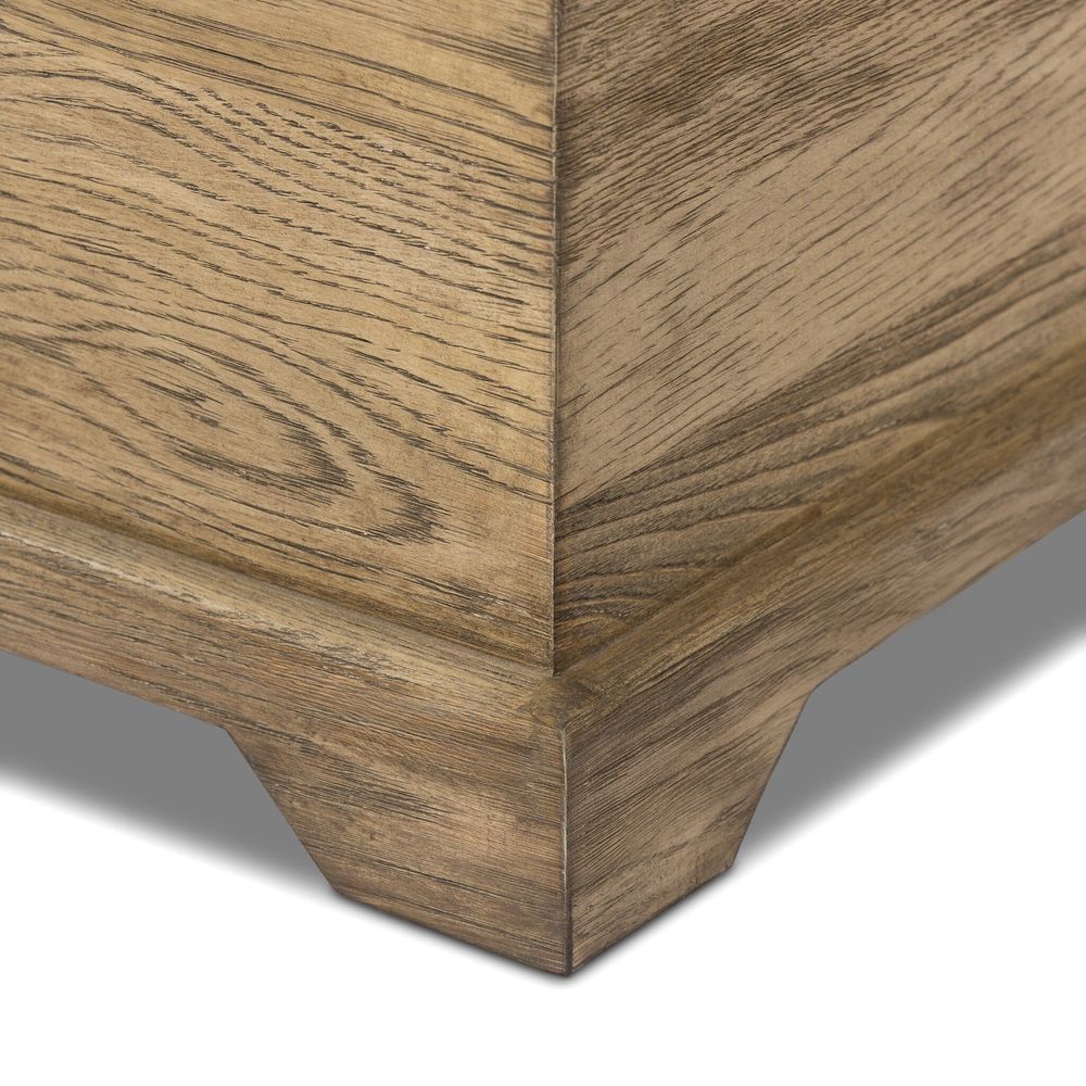 Quintin Trunk - Worn Oak