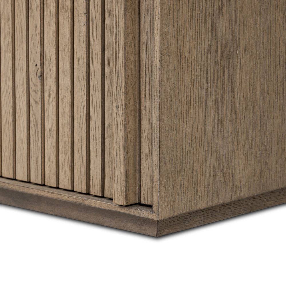 Leo 8 Drawer Dresser