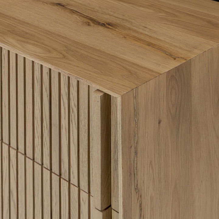 Leo 8 Drawer Dresser