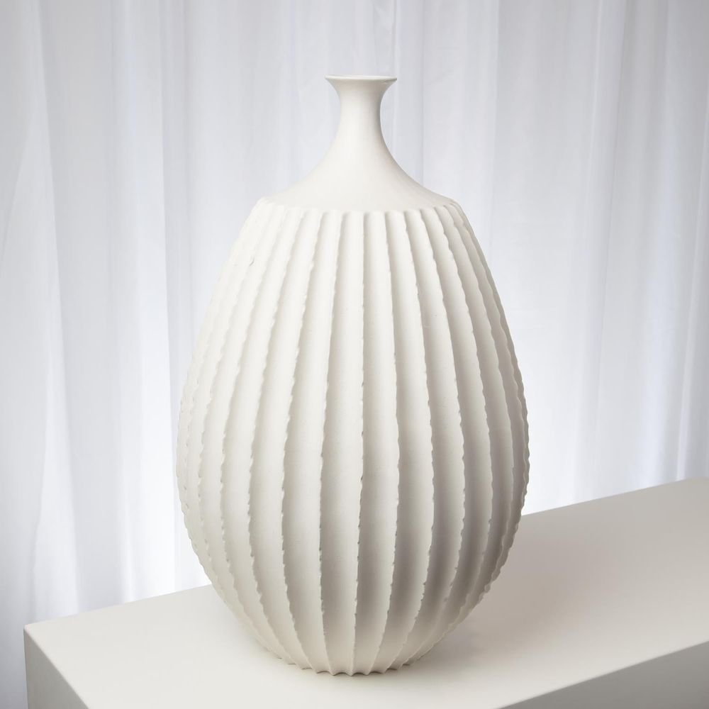 Vases Sawtooth Vase - Rustic White - Lg