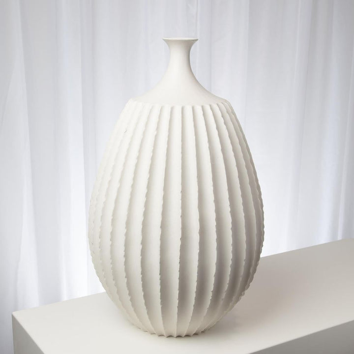 Vases Sawtooth Vase - Rustic White - Lg
