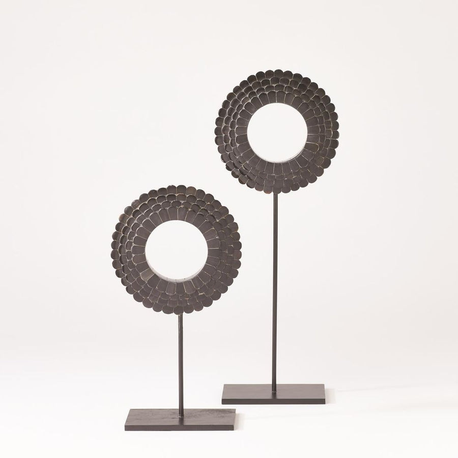 Decor Four Layer Horn Scalloped Mounted Ring-Black-Lg
