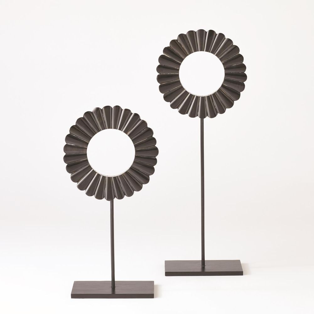 Decor One Layer Horn Scalloped Mounted Ring-Black-Lg