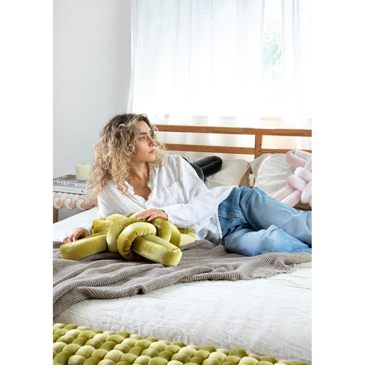 Pillows Citron Knot Pillow