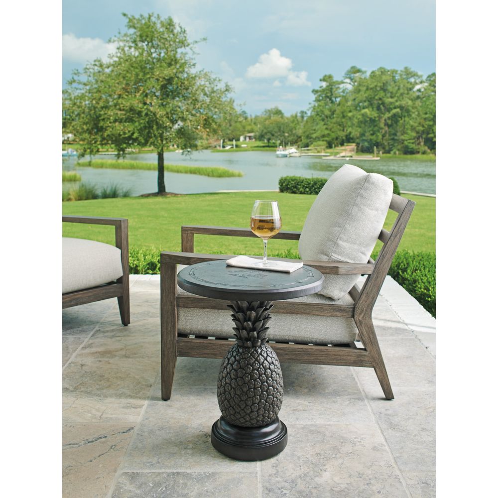 Outdoor Side Tables Pineapple Table - 3945 Light Gray