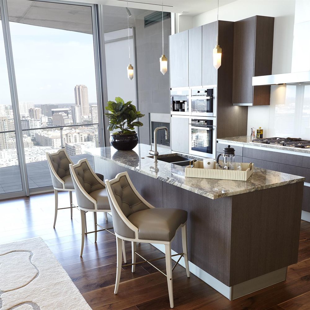 Bar & Counter Stools Logan Counter Stool-Antique White-Chesterfield Grey Leather