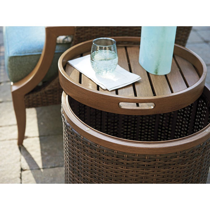 Outdoor Side Tables Round Accent Table - 3935 Medium Brown