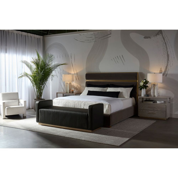 Chandeliers Icarus Chandelier - Large