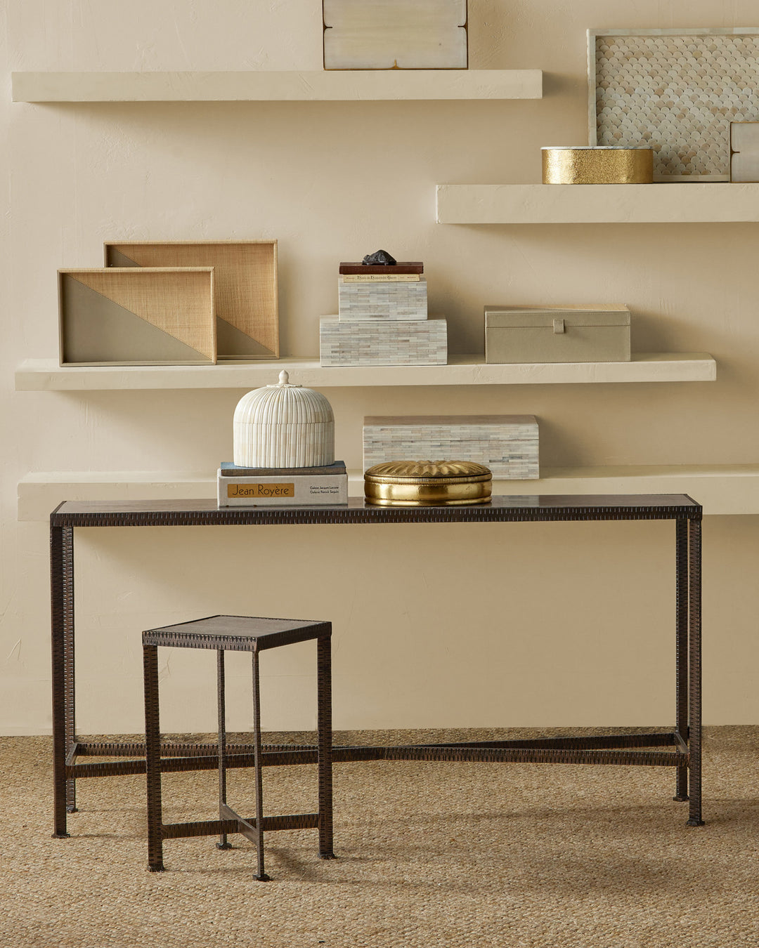 Ampleur Side Table