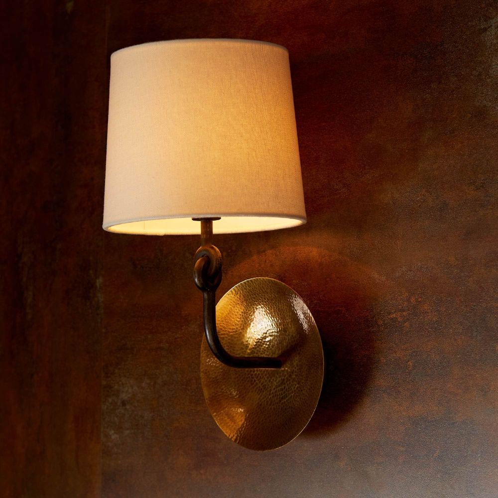 Wall Lighting Hugh Sconce - Black