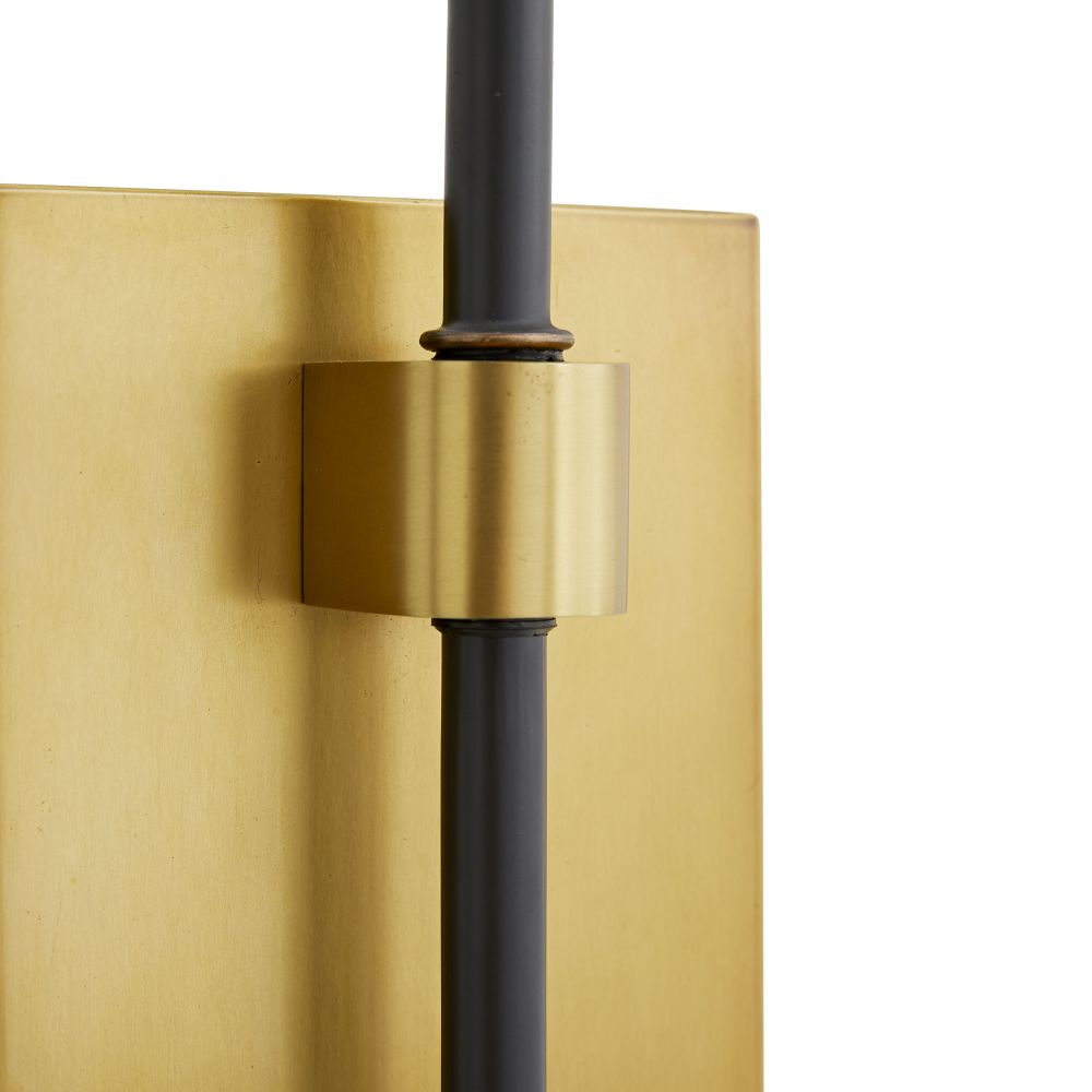 Silas Sconce