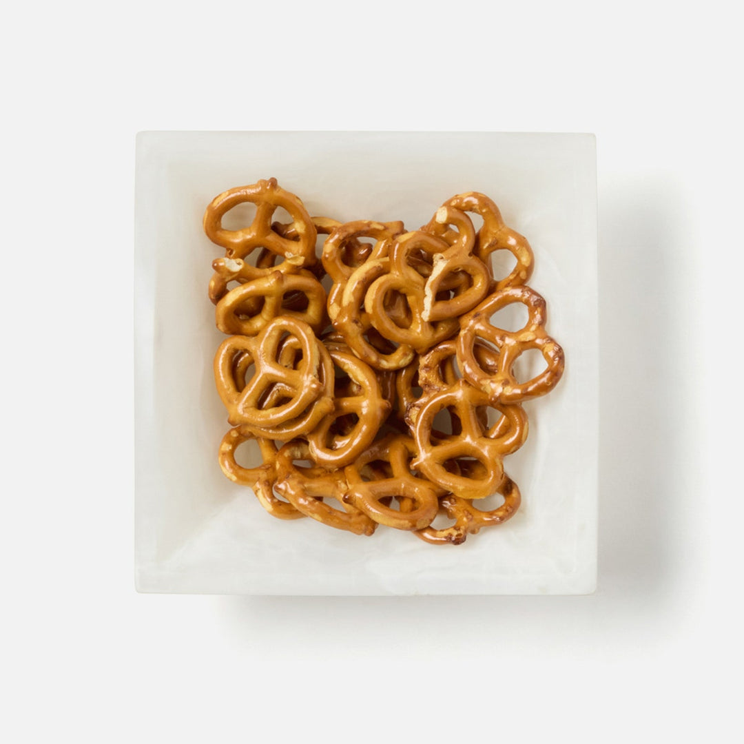 Olena White Swirled Snack Bowl Single Resin Pack/4